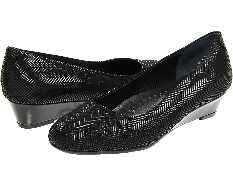 Trotters Lauren 1 Trotters Lauren